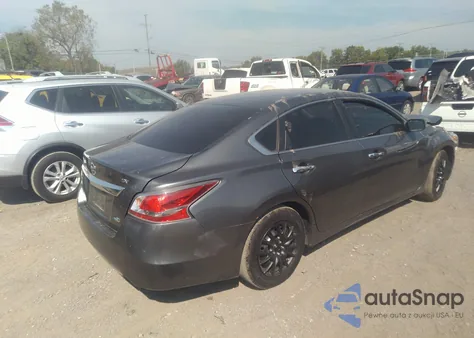 2015 Nissan Altima 2.5/2.5 S/2.5 Sl/2.5 Sv z USA, uszkodzony, nr VIN 1N4AL3AP0FC273462